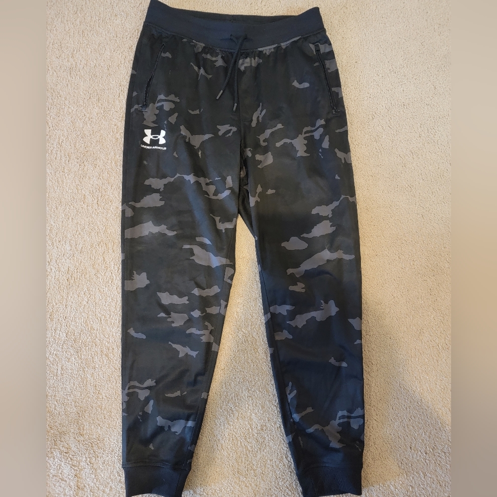 Under Amour size Large mens sweatpants